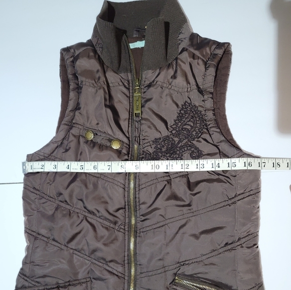 Maurices 2000s Y2K Brown Quilted Puffer Fall Vest Embroidered Paisley Detail - Picture 5 of 9